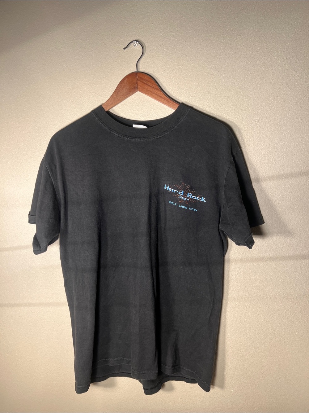 Vintage Hard Rock Cafe Black Tee with Blue Logo MEDIUM
